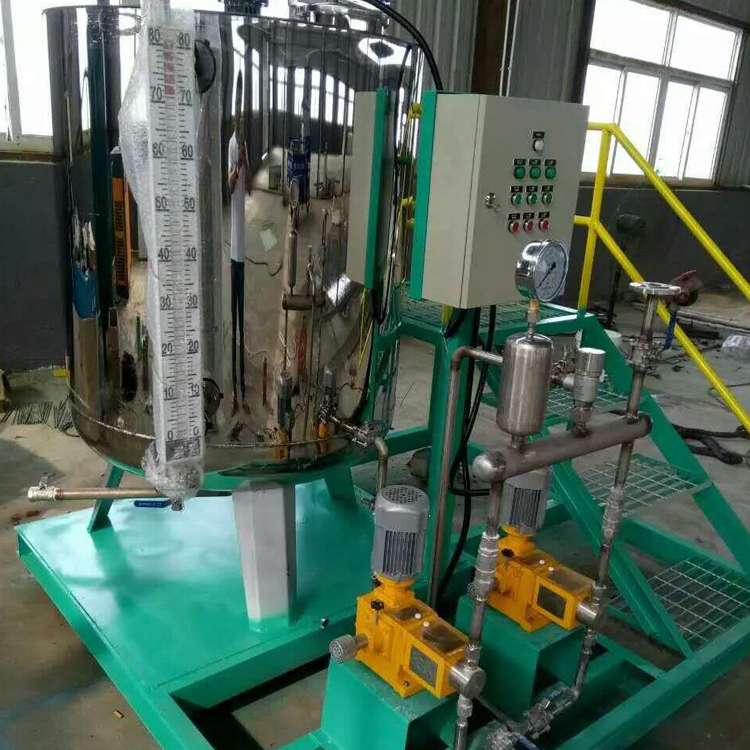 ���̰���